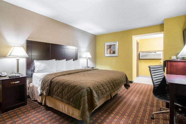 Rodeway Inn image 22